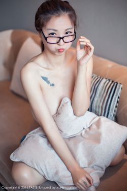 棚户区小伙嫖老妓女